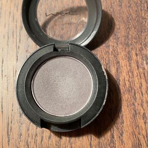MAC Cosmetics Scene eyeshadow.